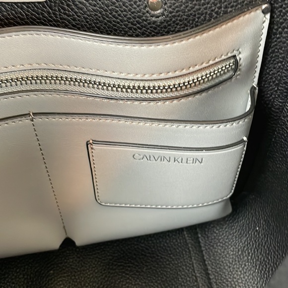 CALVIN KLEIN ~ Medium Tote ~ Black Chain-Print ~ NWT! - Picture 8 of 9